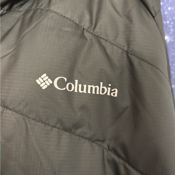 Black Columbia puffer coat - Picture 4 of 4